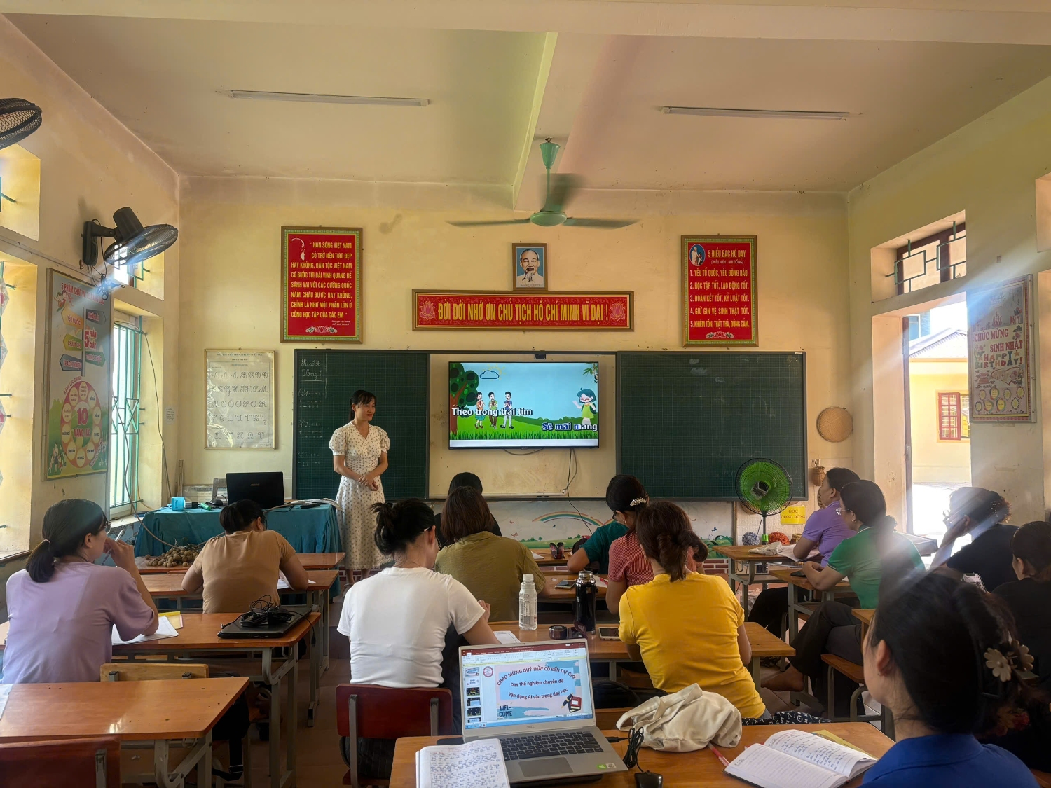 Tổ 1,2,3 dạy thể nghiệm chuyên đề môn toán